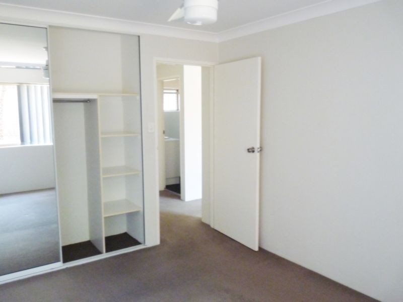 1/52 Miles Street, Hawthorne QLD 4171