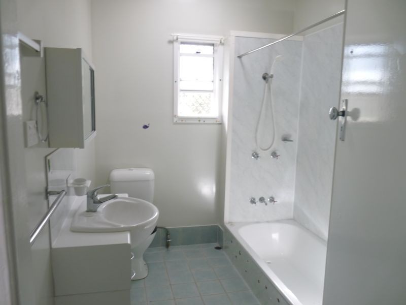 276 Nursery Road, Holland Park QLD 4121