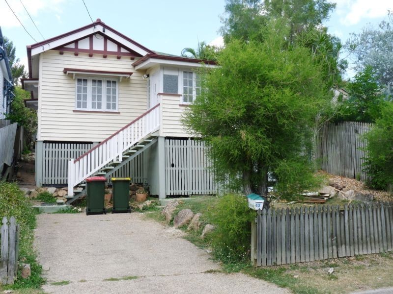 13 Brentnall Street, Norman Park QLD 4170