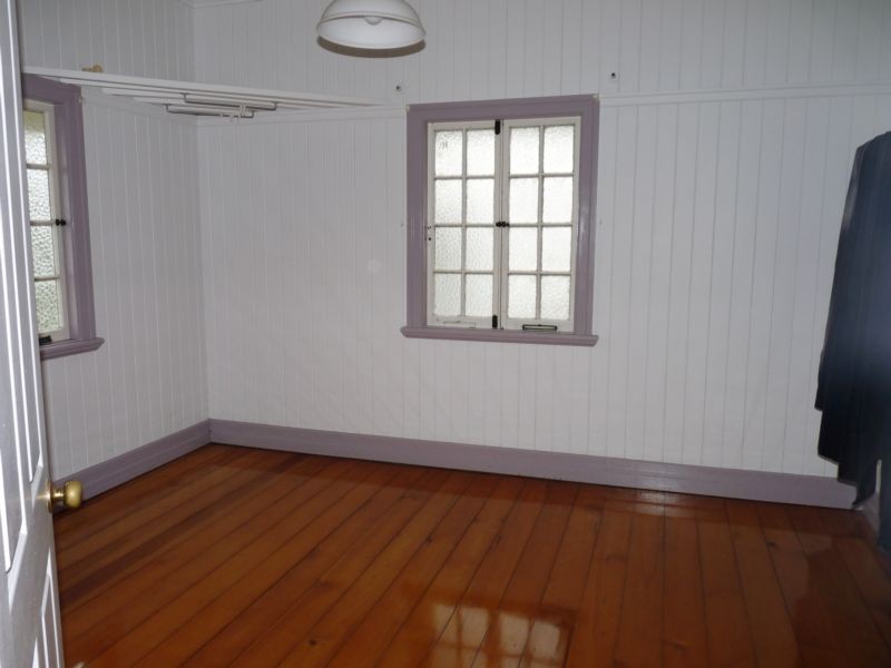 13 Brentnall Street, Norman Park QLD 4170