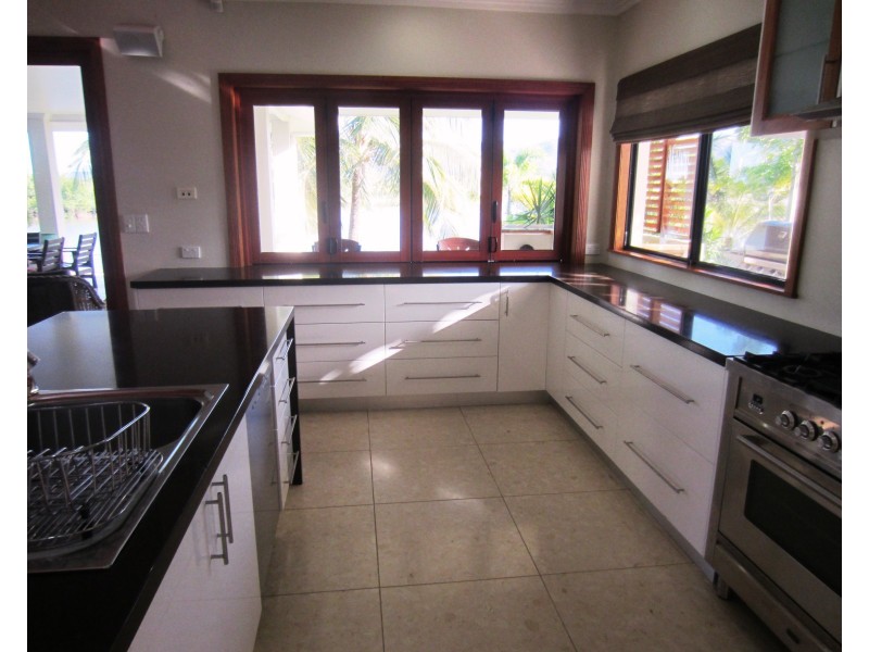 108 Keith Williams Drive, Cardwell QLD 4849