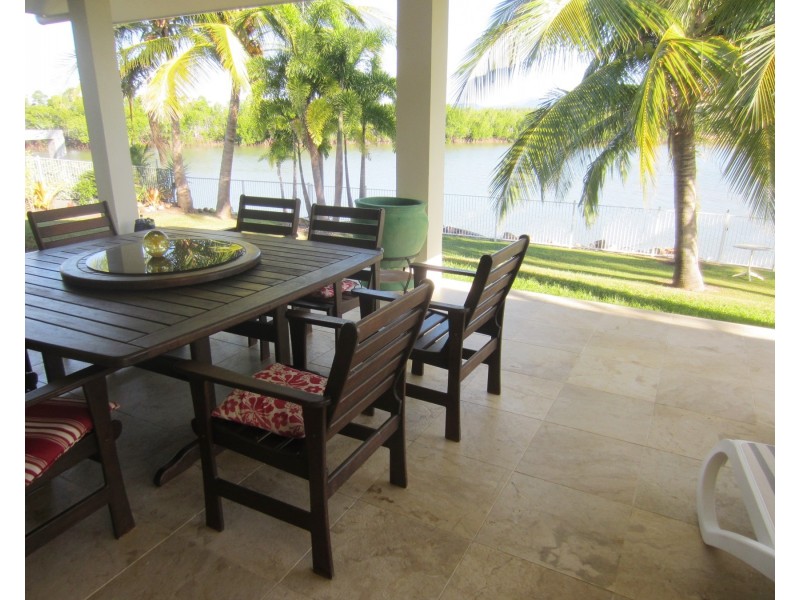108 Keith Williams Drive, Cardwell QLD 4849