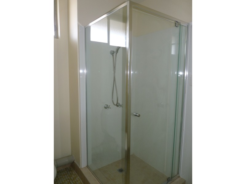 2/64 Bundara Street, Morningside QLD 4170