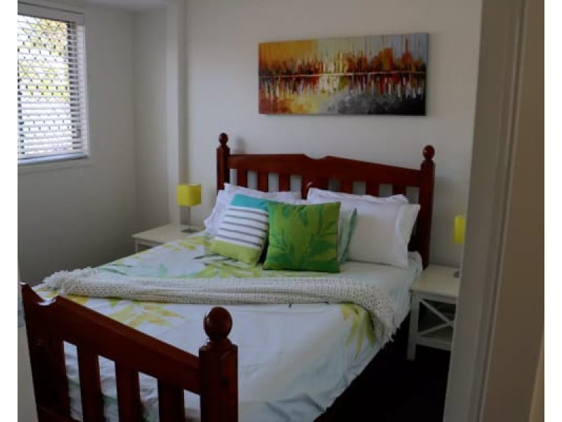 18a Young Street, Milton QLD 4064