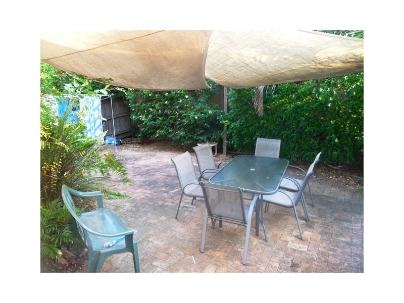 4/18 McDonald Street, Hawthorne QLD 4171