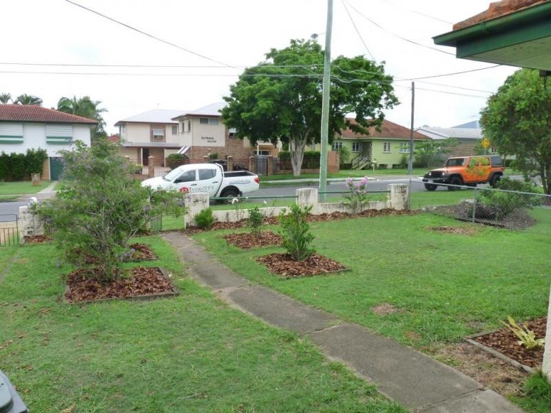 60 Dickenson Street, Carina QLD 4152