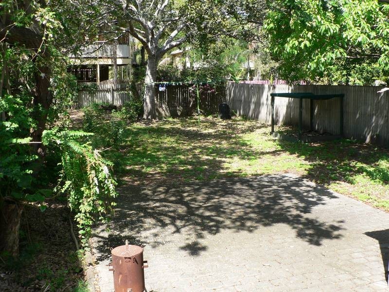 56 Amy Street, Hawthorne QLD 4171