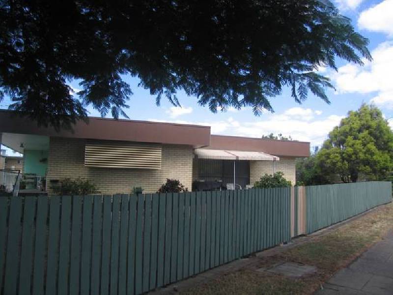 2 Rogoona Street, Morningside QLD 4170