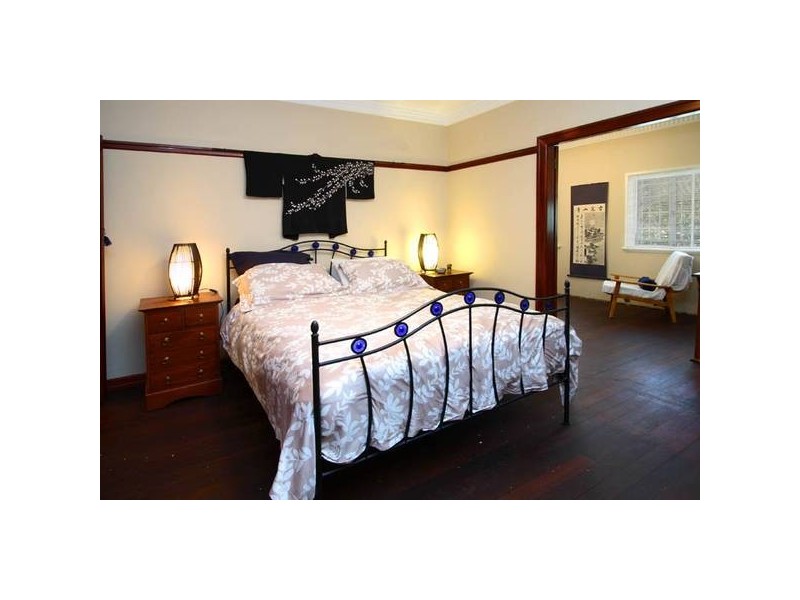 90 Grosvenor Street, Morningside QLD 4170