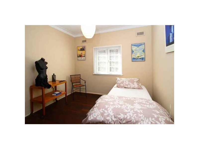 90 Grosvenor Street, Morningside QLD 4170