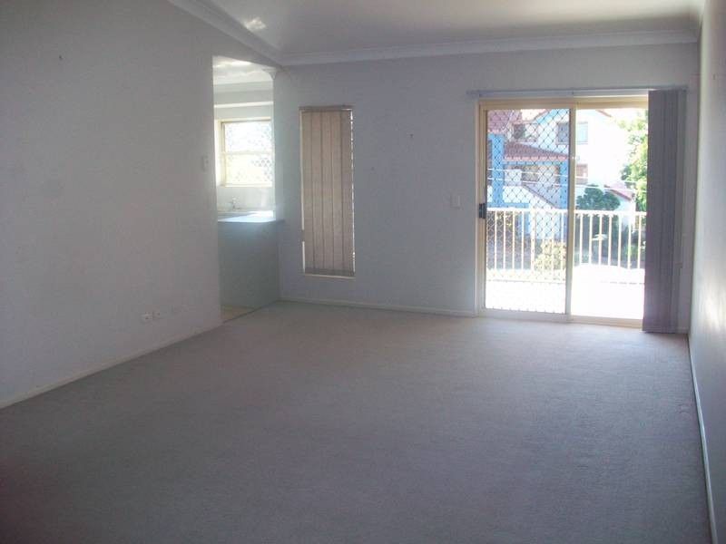 1/64 Miles Street, Hawthorne QLD 4171