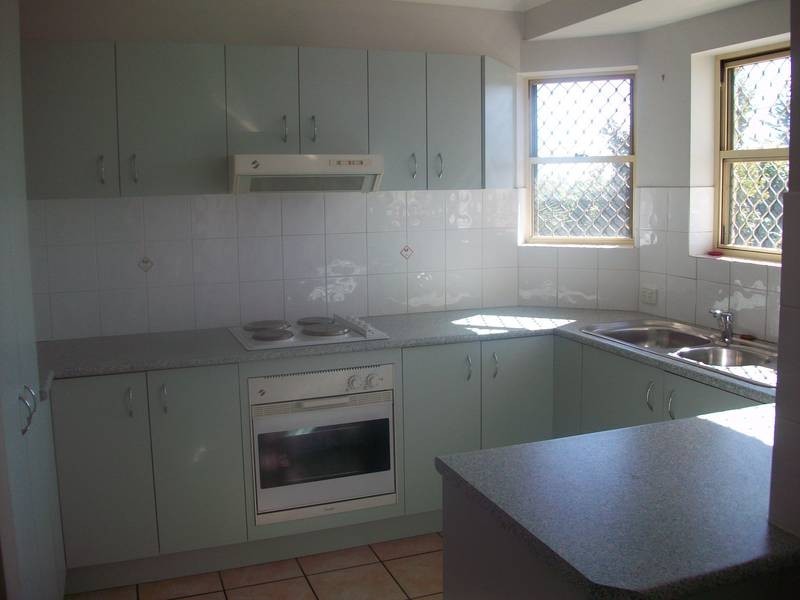 1/64 Miles Street, Hawthorne QLD 4171