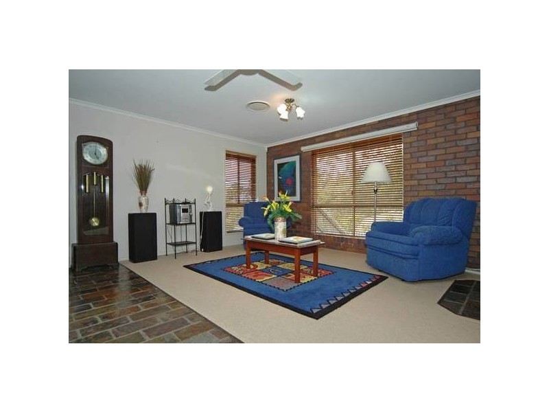 4 Biscay Court, Carina QLD 4152