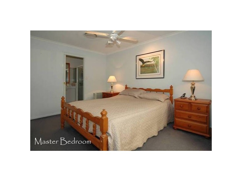 4 Biscay Court, Carina QLD 4152