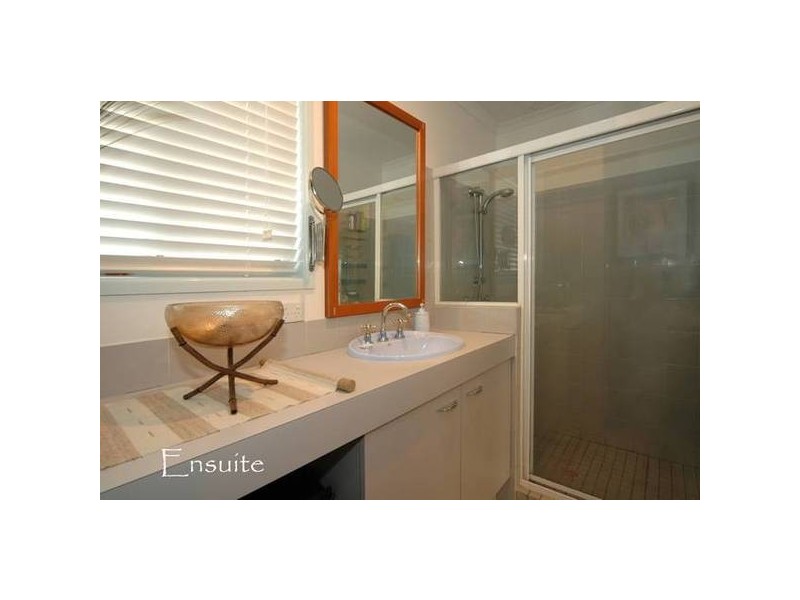 4 Biscay Court, Carina QLD 4152