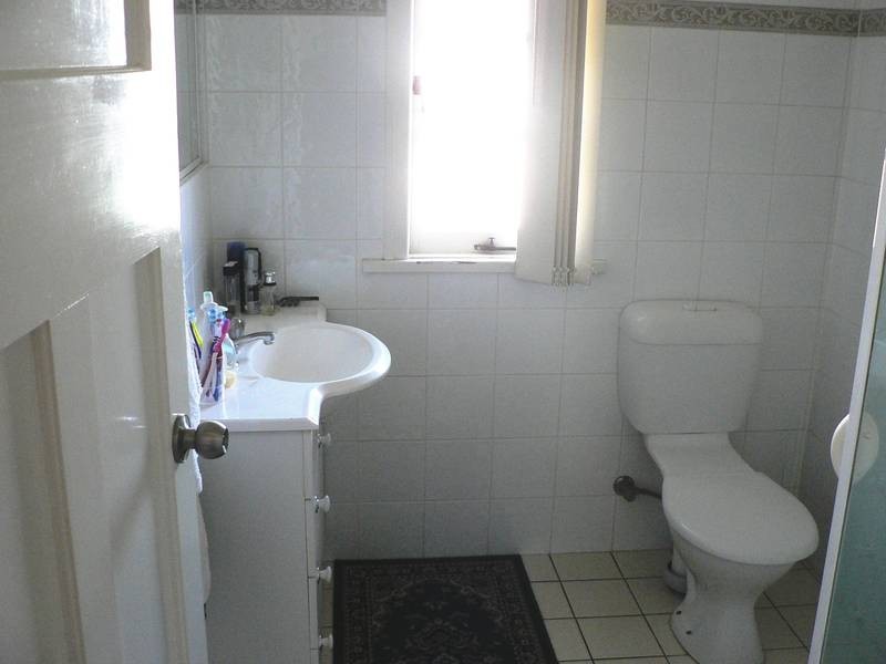 17 Dover Street, Hawthorne QLD 4171