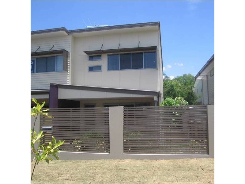 1/141 Grosvenor St, Morningside QLD 4170