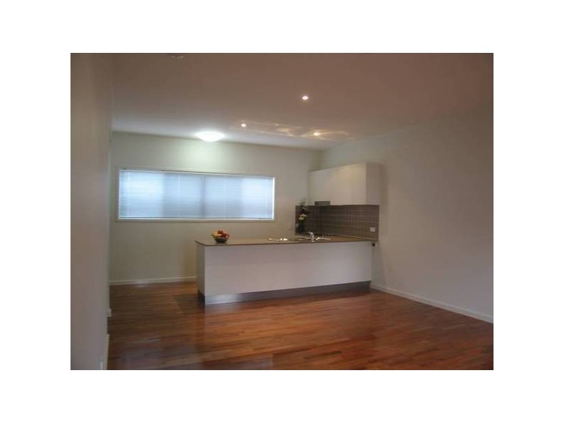 1/141 Grosvenor St, Morningside QLD 4170