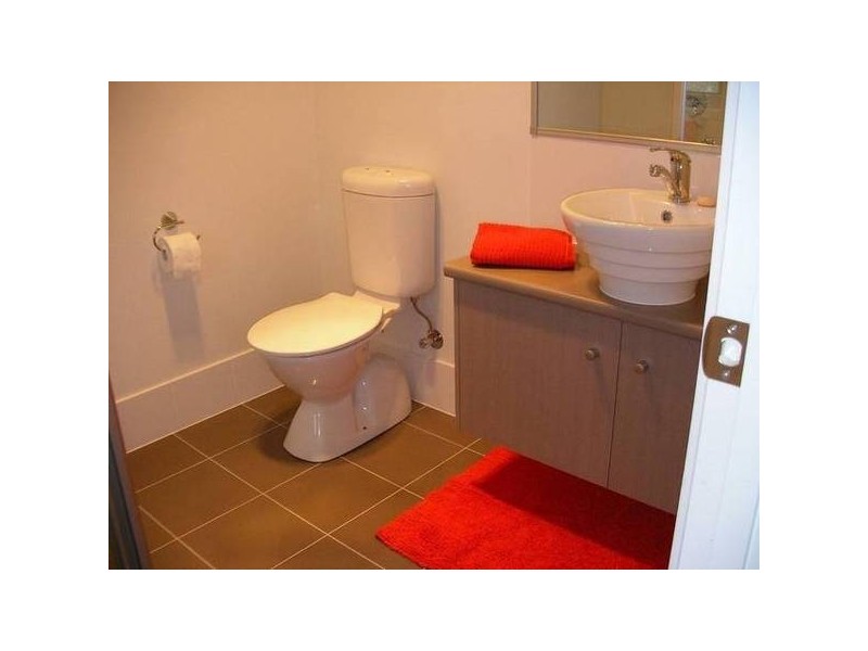 1/141 Grosvenor St, Morningside QLD 4170