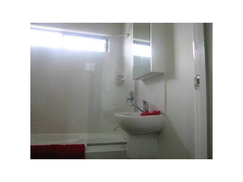 1/141 Grosvenor St, Morningside QLD 4170