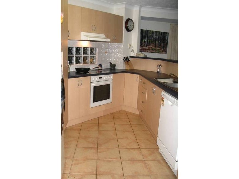 10/13 Vectis Street, Norman Park QLD 4170