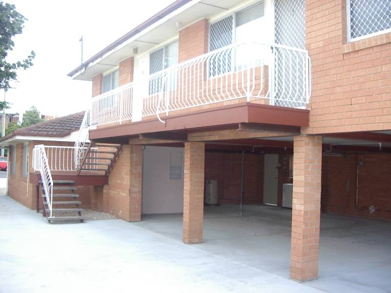 2/27 Malcolm Street, Hawthorne QLD 4171