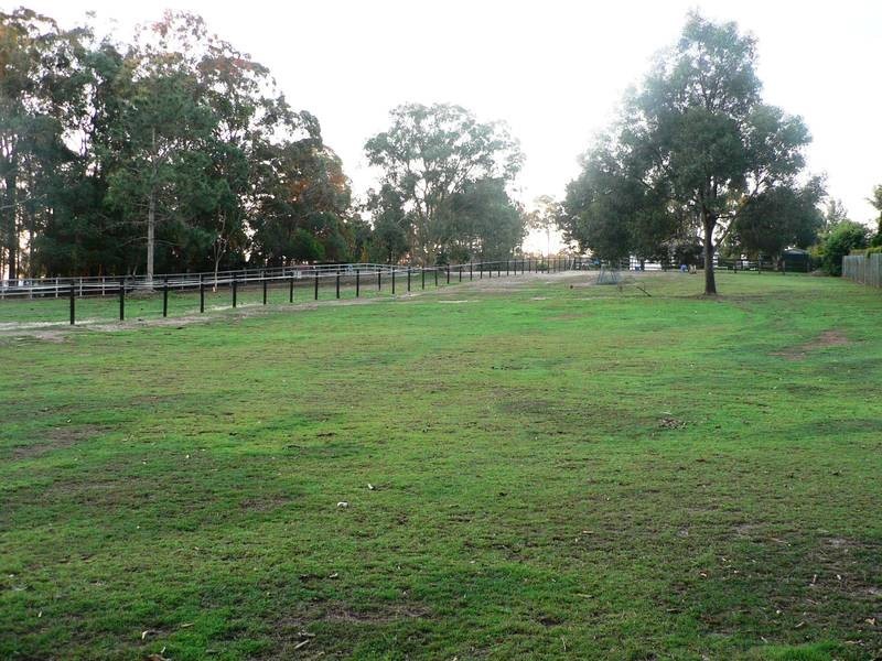 409 London Road, Belmont QLD 4153