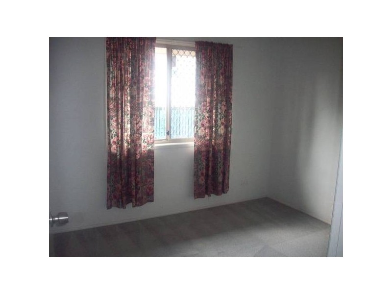 96 Macrossan Avenue, Norman Park QLD 4170