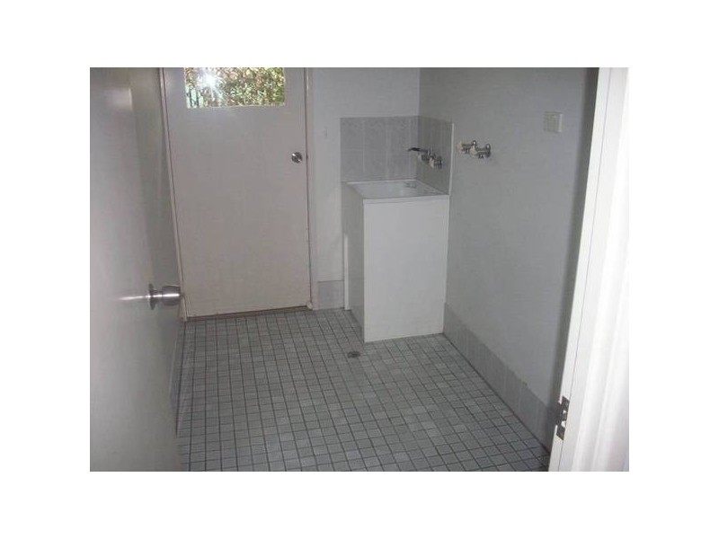 96 Macrossan Avenue, Norman Park QLD 4170