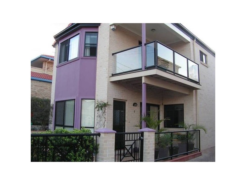 1/34 Pembroke Street, Carina QLD 4152