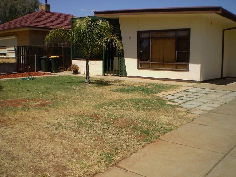 27 Hewitt Road, Elizabeth South SA 5112