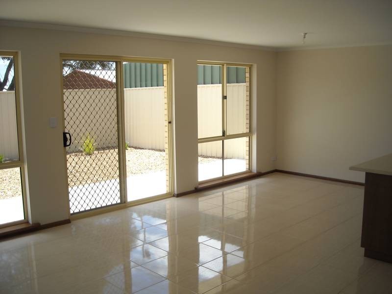 6 Wayfarer Mews, Smithfield SA 5114