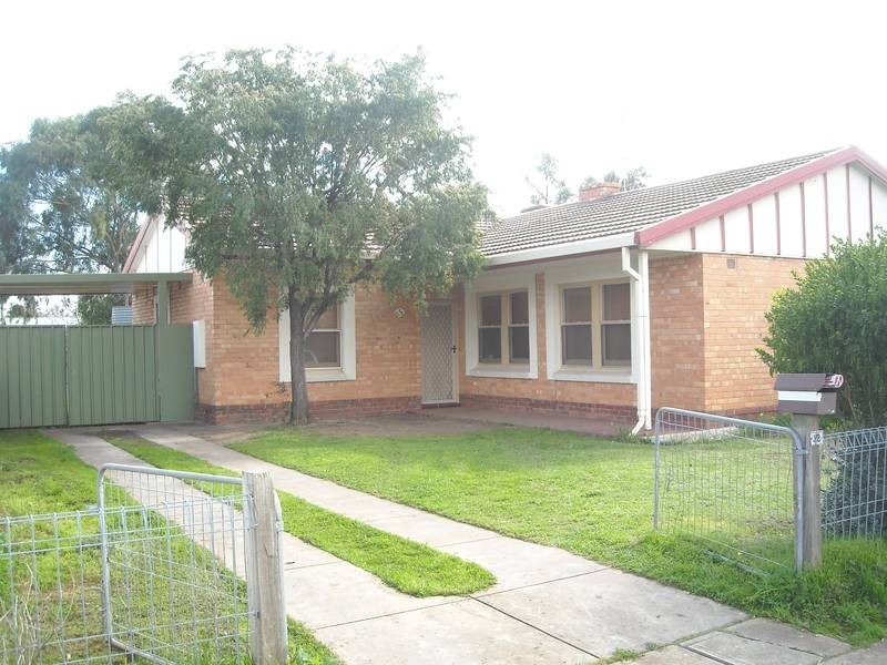 32 Goodman Rd, Elizabeth South SA 5112