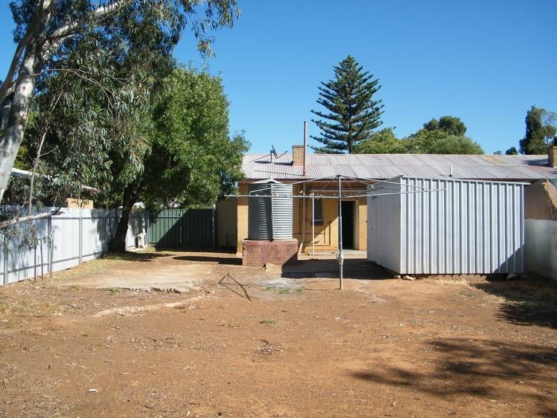 11 Mahood Street, Elizabeth Grove SA 5112