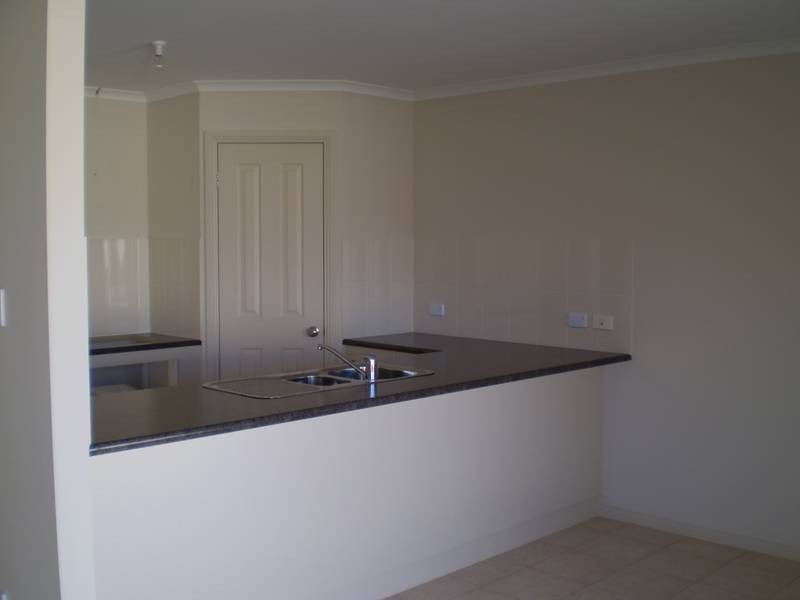 33 Strathaird Blvd, Smithfield SA 5114