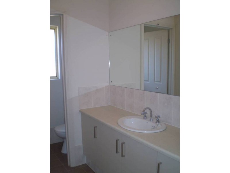 33 Strathaird Blvd, Smithfield SA 5114