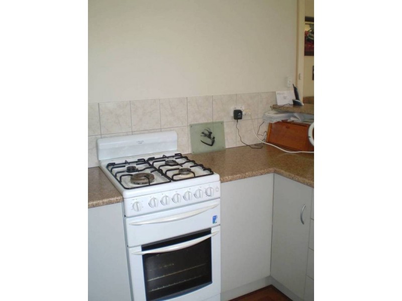 18 Crisp Road, Elizabeth Downs SA 5113