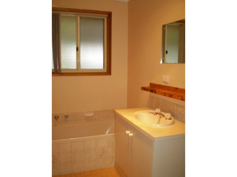 16 Grace Avenue, Andrews Farm SA 5114