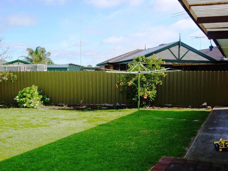 4 Riddoch Drive, Andrews Farm SA 5114