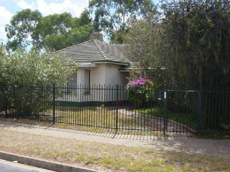 32 Hewitt Road, Elizabeth South SA 5112