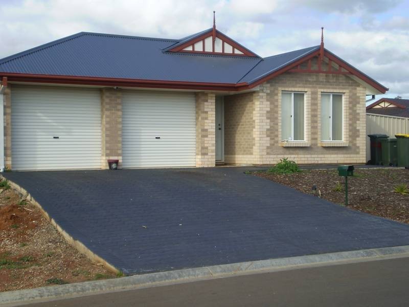 8 Iberia Way, Smithfield SA 5114