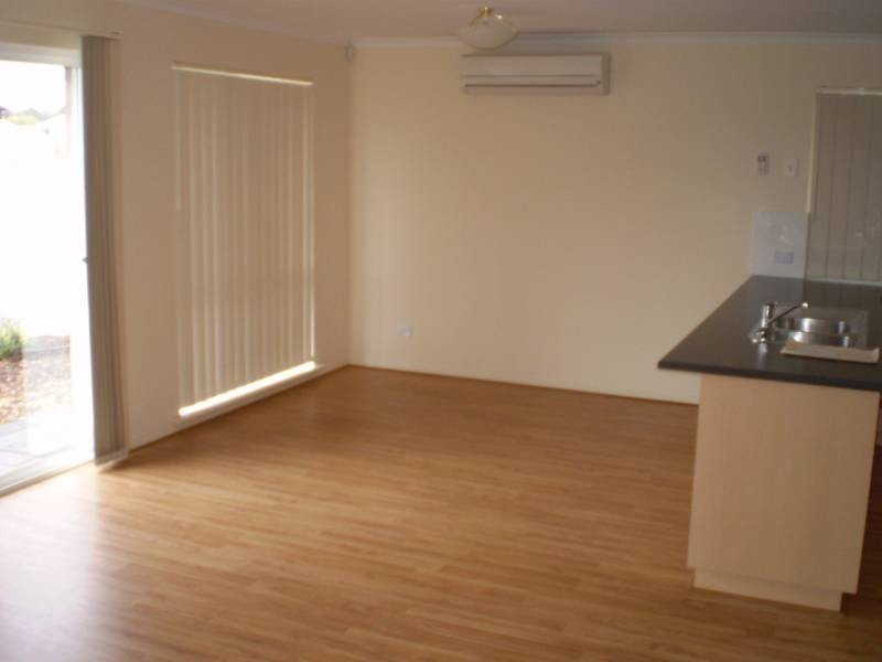 8 Iberia Way, Smithfield SA 5114