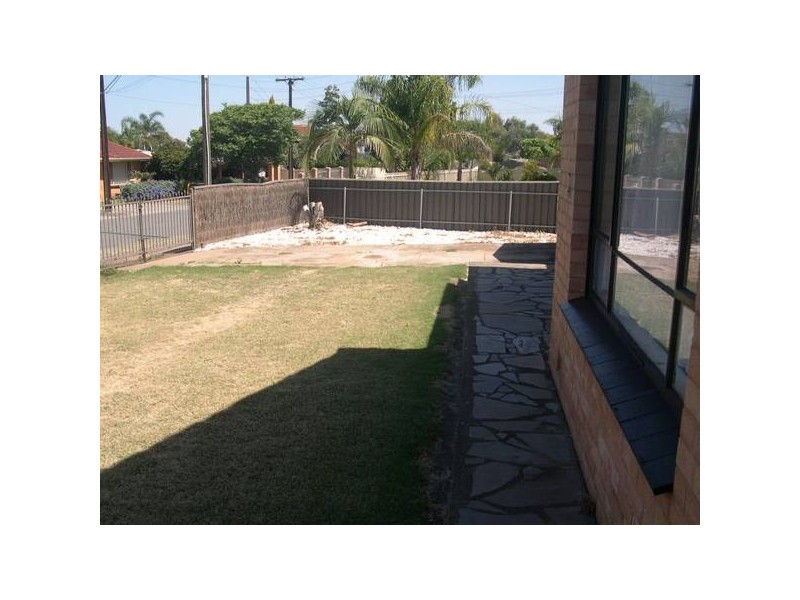 7 Robert Road, Hillbank SA 5112