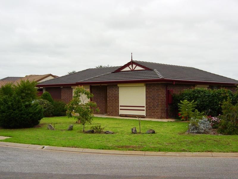4 Riddoch Drive, Andrews Farm SA 5114