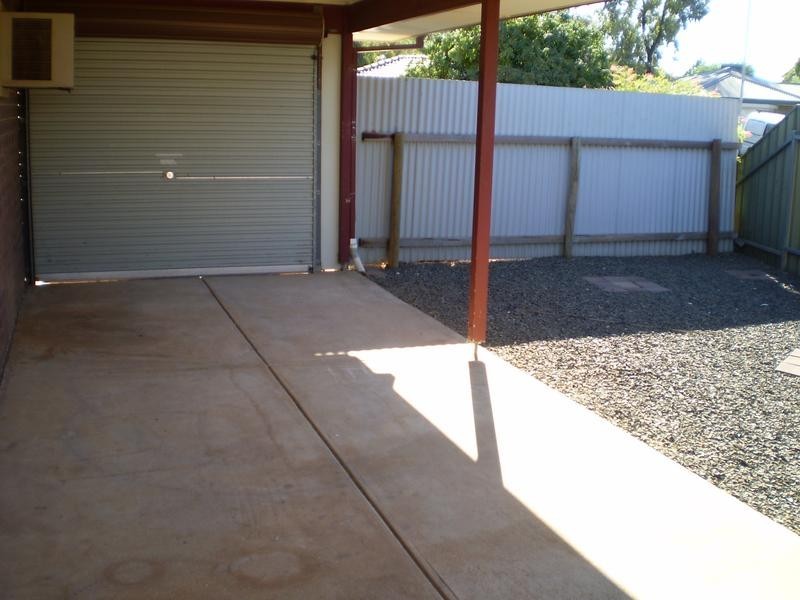 4 Riddoch Drive, Andrews Farm SA 5114