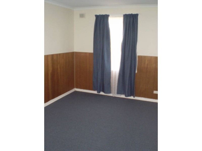 15 Moulds Crescent, Smithfield SA 5114