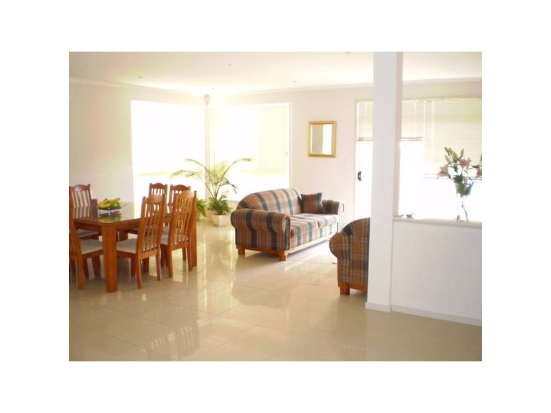 8 Newland Way, Mawson Lakes SA 5095