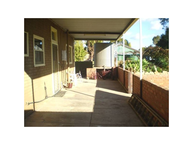 5 Barnett Road, Evanston SA 5116