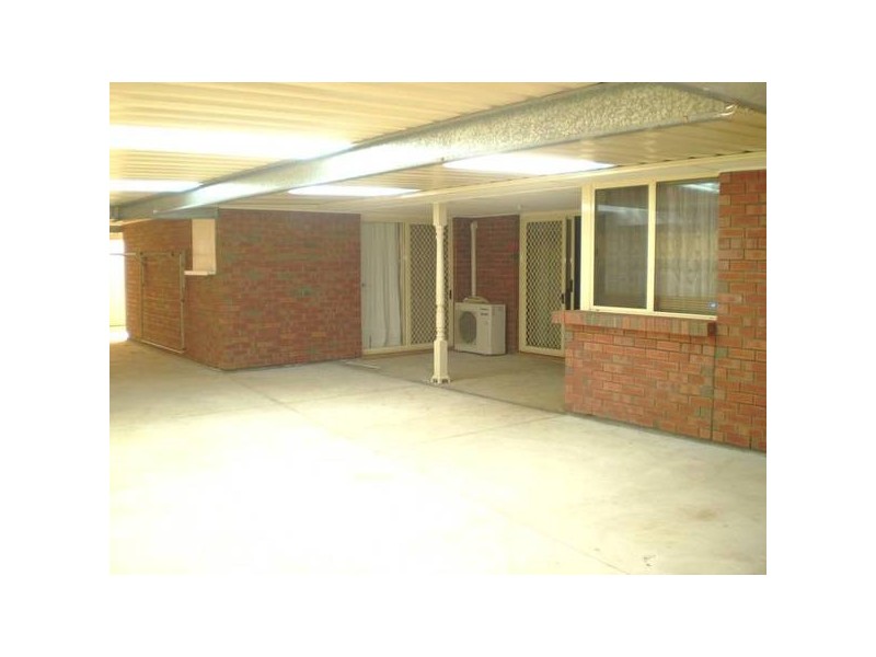 5 Paps Court, Munno Para West SA 5115