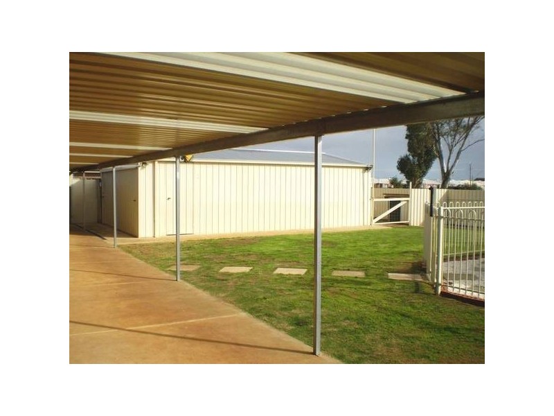 5 Paps Court, Munno Para West SA 5115